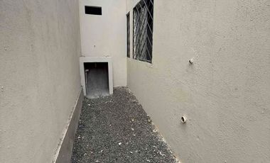 Alquiler de casa en Manta en urbanización privada cerca de la fabril