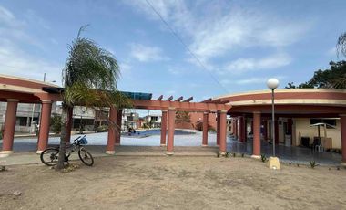 Alquiler de casa en Manta en urbanización privada cerca de la fabril