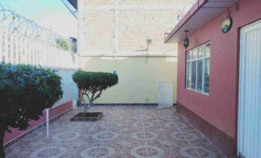 CASA EN VENTA EN ESQUINA EN SOLEDAD CERCANA CARRETERA A MATEHUALA Y BENITO JUÁREZ