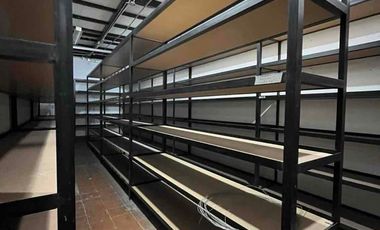 Se alquila Local comercial en el centro Sector Correo (frente a Edif. Centro Park)