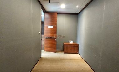 Kantor Prestisius di Equity Tower SCBD Sudirman Dengan Luas 221m2 Sudah Tersedia 10 Sekat, Representatif untuk Perusahaan Nasional & Multinasional