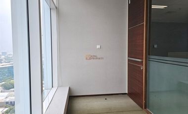 Kantor Prestisius di Equity Tower SCBD Sudirman Dengan Luas 221m2 Sudah Tersedia 10 Sekat, Representatif untuk Perusahaan Nasional & Multinasional