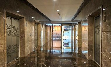 Kantor Prestisius di Equity Tower SCBD Sudirman Dengan Luas 221m2 Sudah Tersedia 10 Sekat, Representatif untuk Perusahaan Nasional & Multinasional