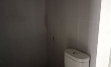 Jual Take Over Rumah 79JT dkt Tol di Perum Santorini Residence Bojongkulur