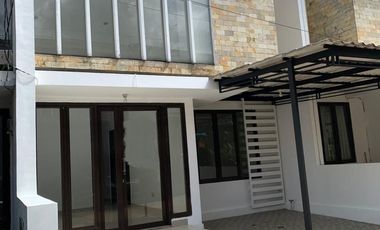 Jual Take Over Rumah 79JT dkt Tol di Perum Santorini Residence Bojongkulur