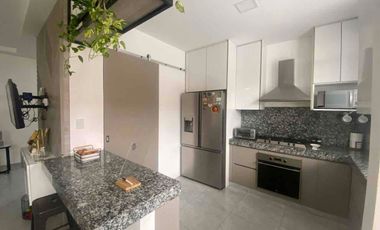 Se vende Departamento en Planta baja moderno frente al C.C. El Dorado