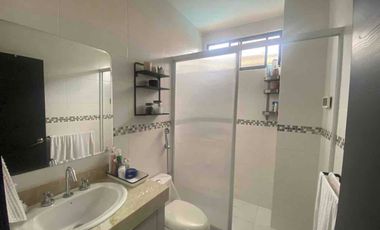 Se vende Departamento en Planta baja moderno frente al C.C. El Dorado