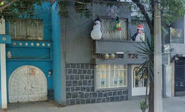 VENTA DE CASA EN CALLE EJE CENTRAL LAZARO CARDENAS BENITO JUAREZ CIUDA DE MÉXICO