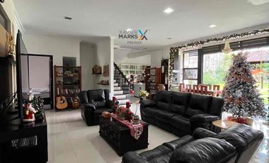 Jual Cepat Rumah Mewah Tropis Modern di jalan kembar villa puncak tidar Malang