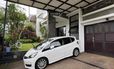 Jual Cepat Rumah Mewah Tropis Modern di jalan kembar villa puncak tidar Malang