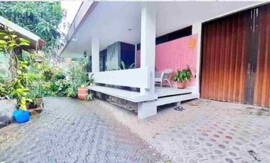 Rumah nyaman halaman luas komplek strategis Dago Bandung SHM akses mudah jarang ada siap huni nego