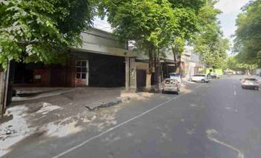 TOKO BANGUNAN KOMERSIAL DI PUSAT KOTA TULUNGAGUNG JALAN KAPTEN KASIHIN