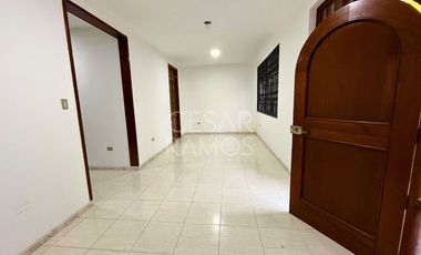 VENDO HERMOSA CASA DE OCASIÓN EN SULLANA, AL COSTADO DEL COLEGIO STA ROSA
