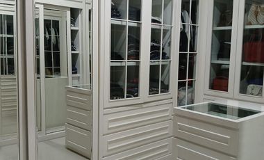 Rumah Mewah di Grisenda pik ada pool