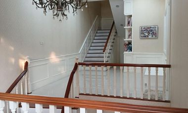 Rumah Mewah di Grisenda pik ada pool