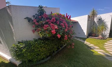 Espectacular casa privada en Colinas de Santa Fe, al Sur de Cuernavaca
