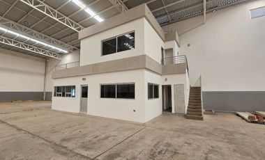 Nave industrial sobre Blvd. Pino Pallas