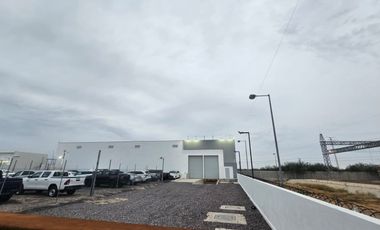 Nave industrial sobre Blvd. Pino Pallas
