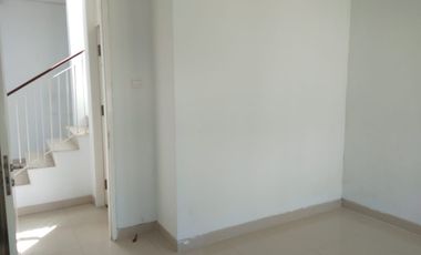 Rumah Long beach Pakuwon city Surabaya