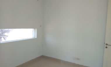 Rumah Long beach Pakuwon city Surabaya