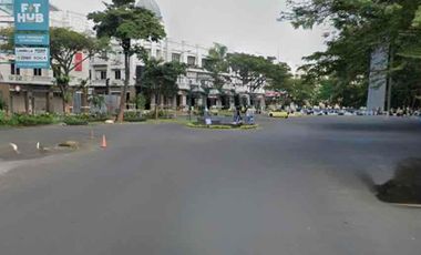 Ruko 3 Lantai gandeng 3 Strategis ex Swalayan Di Karawang