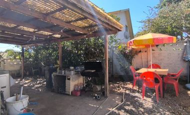 PROPIEDAD CON DOS CASAS EN EL QUISCO