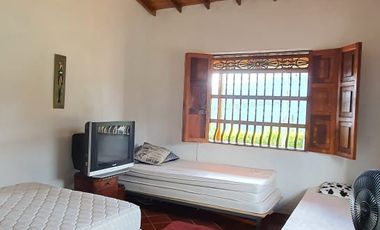 Casa Finca La Zoila Rosa, vereda la liboriana, corregimiento de Versalles, Municipio de Santa Bárbara, Antioquia.