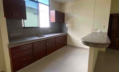 Alquiler de departamento en urbanización privada zona sur