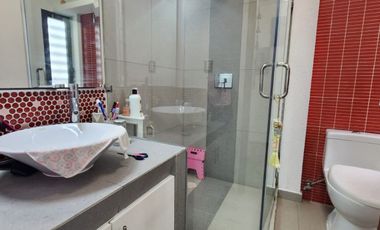 CASA EN VENTA, EN BOSQUE ESMERALDA