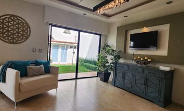 CASA EN VENTA, EN BOSQUE ESMERALDA