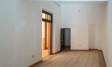 Local comercial en Venta, ideal para cafetería, restaurante, hotel  etc.