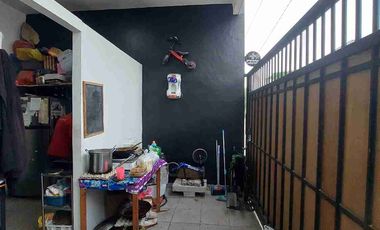 RUMAH 2 LANTAI BERADA DI DAERAH WAGE ALOHA TAMAN SIDOARJO