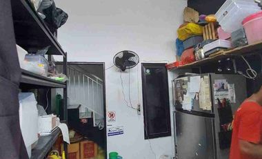 RUMAH 2 LANTAI BERADA DI DAERAH WAGE ALOHA TAMAN SIDOARJO