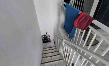 RUMAH 2 LANTAI BERADA DI DAERAH WAGE ALOHA TAMAN SIDOARJO