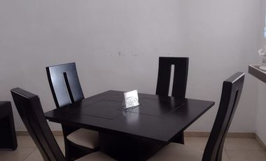 Rento habitación amueblada para estudiantes, con servicios incluidos en fraccionamiento privado enfrente del  Tec. De Monterrey. Solo varones.  $5000