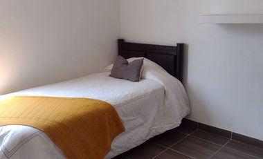 Rento habitación amueblada para estudiantes, con servicios incluidos en fraccionamiento privado enfrente del  Tec. De Monterrey. Solo varones.  $5000