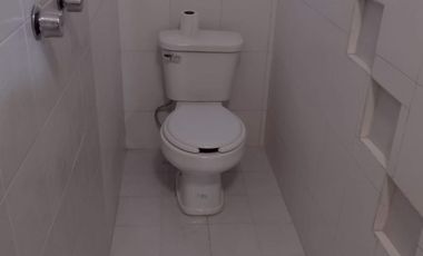 Rento habitación amueblada para estudiantes, con servicios incluidos en fraccionamiento privado enfrente del  Tec. De Monterrey. Solo varones.  $5000