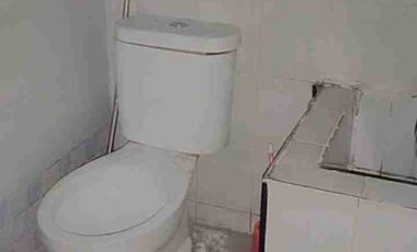 Dikontrakkan Rumah 2 lantai masuk mobil limo