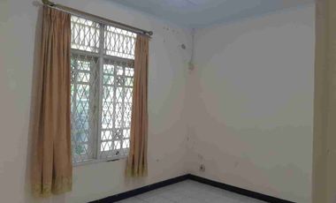 DISEWAKAN RUMAH DI PALEM SEMI, KARAWACI