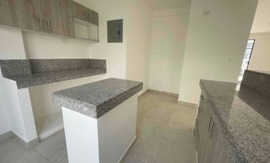 CASA EN ALQUILER EN LA JOYA