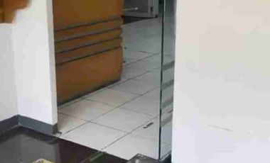 DISEWAKAN GEDUNG X SEKOLAH  SWASTA MEWAH DAN LUAS