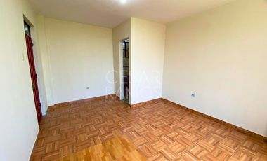 VENDO LOCAL COMERCIAL EN SULLANA AVENIDA SANTA CRUZ