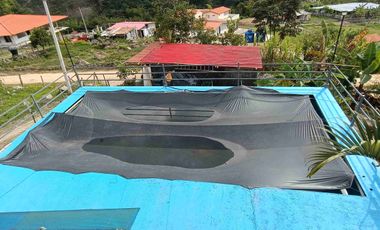 Finca de 800 m² con casa de 2 niveles y piscina en Fusagasugá