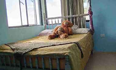 Finca de 800 m² con casa de 2 niveles y piscina en Fusagasugá