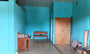 Ruko disewakan strategis pinggir jalan raya cocok untuk usaha atau kantor