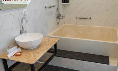 FOR SALE ELEGANT VILLA GREAT LOCATION WITH SWIMMING POOL AT CANGGU