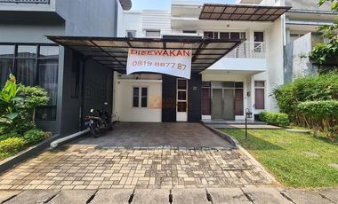 Disewakan Rumah Puri Mansion 2 Lantai Cluster Hawaii Luas 10x15m2 Semi Furnish Nyaman & Terawat Dekat Tol Di Puri Kembangan Jakarta Barat