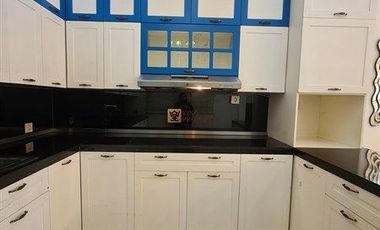 Disewakan Rumah Puri Mansion 2 Lantai Cluster Hawaii Luas 10x15m2 Semi Furnish Nyaman & Terawat Dekat Tol Di Puri Kembangan Jakarta Barat