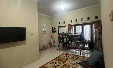 Rumah di Perumahan Tapi Tanahnya Luas