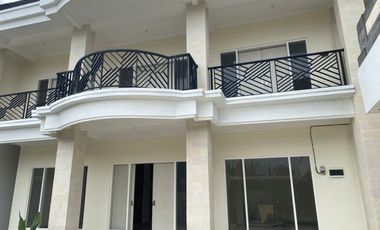 FOR SALE  Villa Downtown Denpasar ,